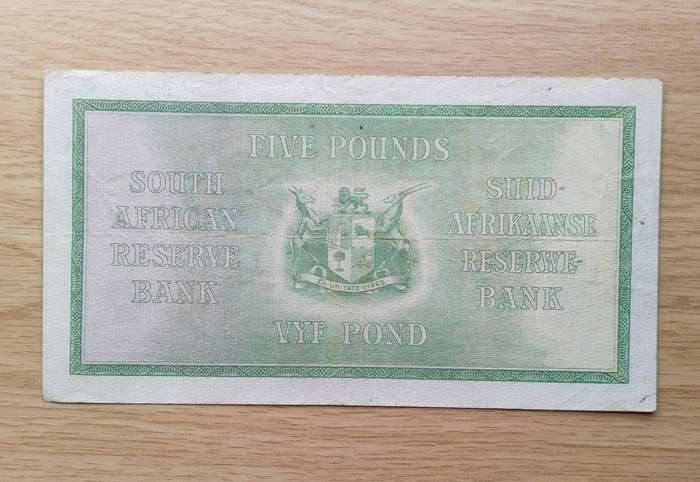 South African M.H. de Kock 8 April 1947 Old Five Pounds Bank Note. (067)