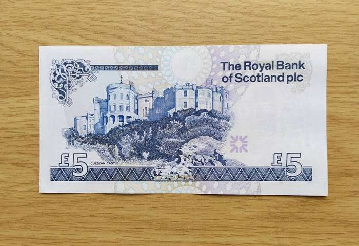Royal Bank of Scotland 2010 Old Five Pounds Bank Note. Good Condition.