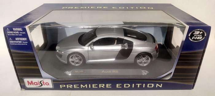 **BOXED/MINT MODEL** 1/18 Maisto Premiere Edition Audi R8 Silver (36143)