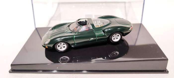 **VERY RARE/MINT/BOXED** 1/43 Jaguar XJ 13 British Racing Green (53541)