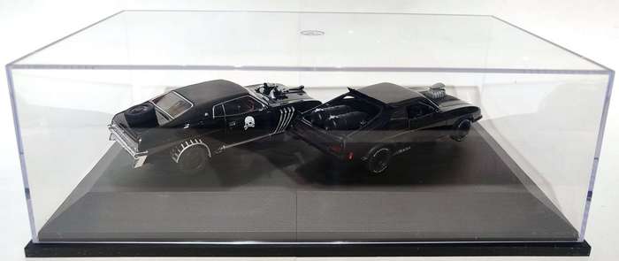 **RARE/MINT/BOXED** 1/43 AutoArt Mad Max 2 The Road Warrior Set Interceptor/Enemy Car 674110527452