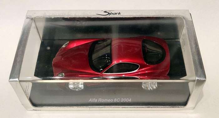 *PRE-LOVED* 1/43 Spark Alfa Romeo 8C 2004 (S0396) - Right Mirror Missing