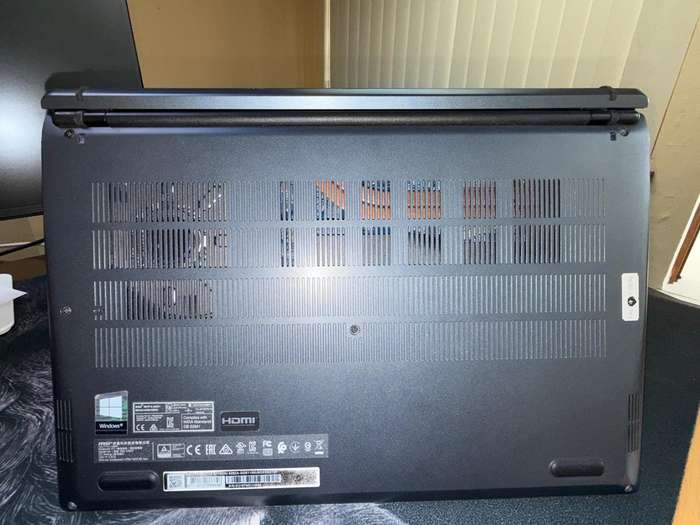 MSI Modern 14 B11MOU - Intel i5-1155G7 @ 2.50GHZ - Going for R 12000 new