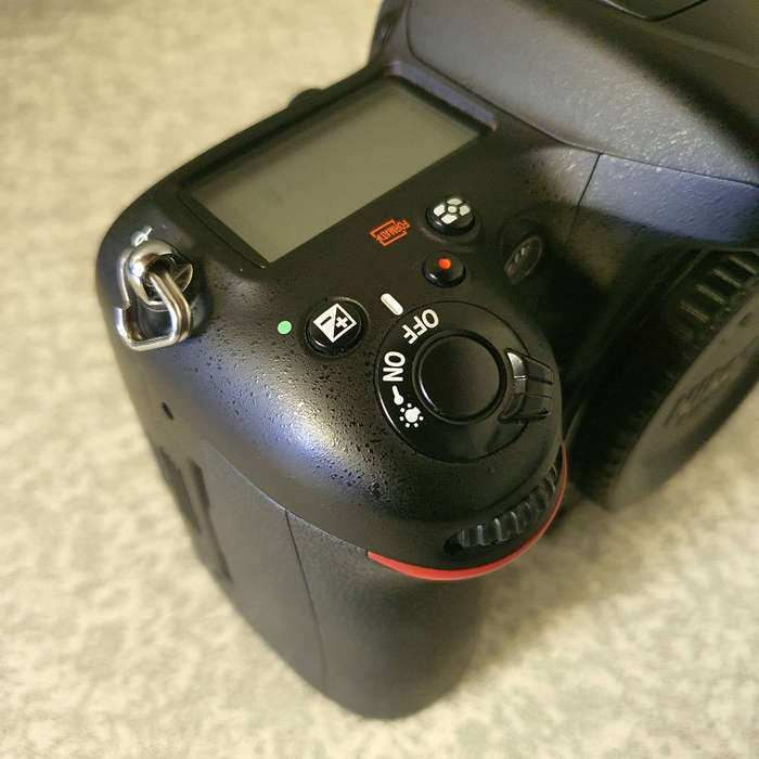 Nikon D7100 kit  + Vanguard bag