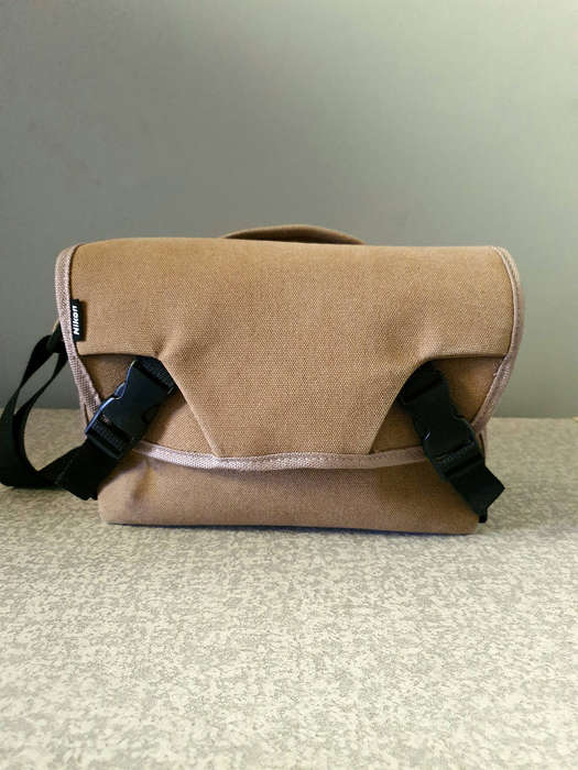 Nikon D7200 Full kit ( 2 lenses) + Nikon Safari Canvas bag