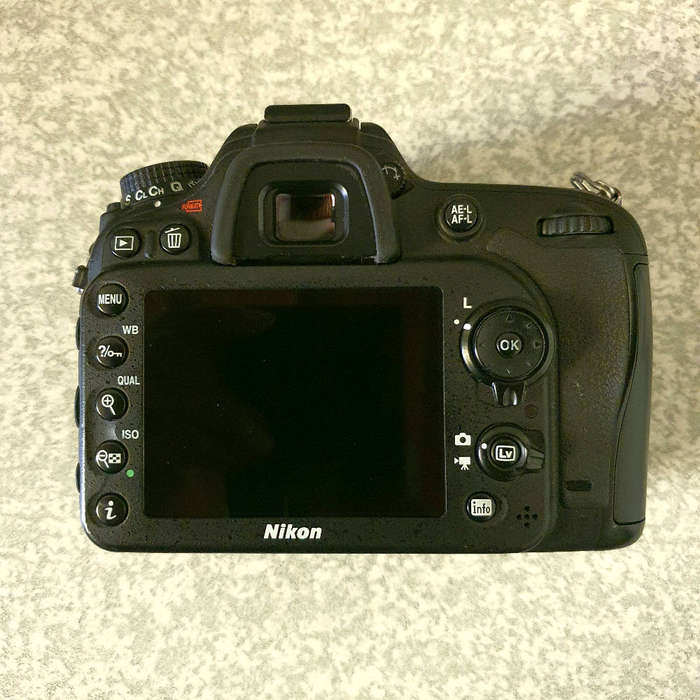 Nikon D7100 kit  + Vanguard bag