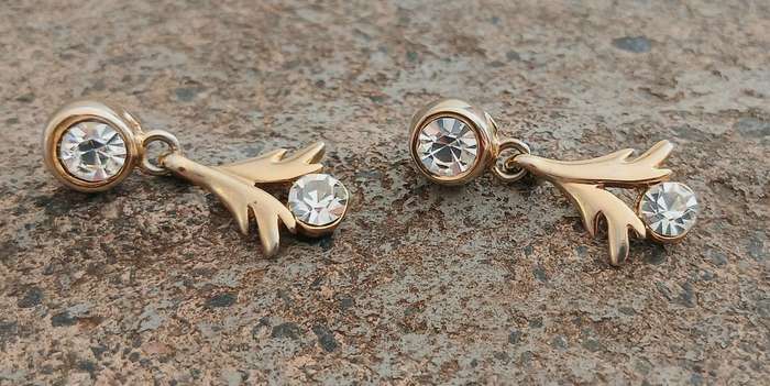 Vintage Gold-Tone Crystal Jewellery Set | Drop Earrings & Pendant | Classic Glamour