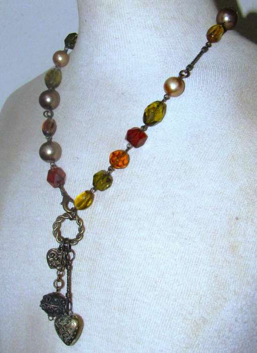 Vintage Brass-Tone Charm Necklace | Faceted Glass Beads & Faux Pearls | Warm Earthy Tones