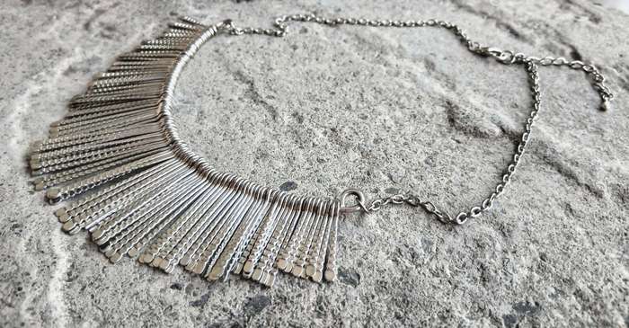 Striking Vintage Silver-Tone Fringe Bib Necklace  Industrial Chic Meets Brutalist Elegance
