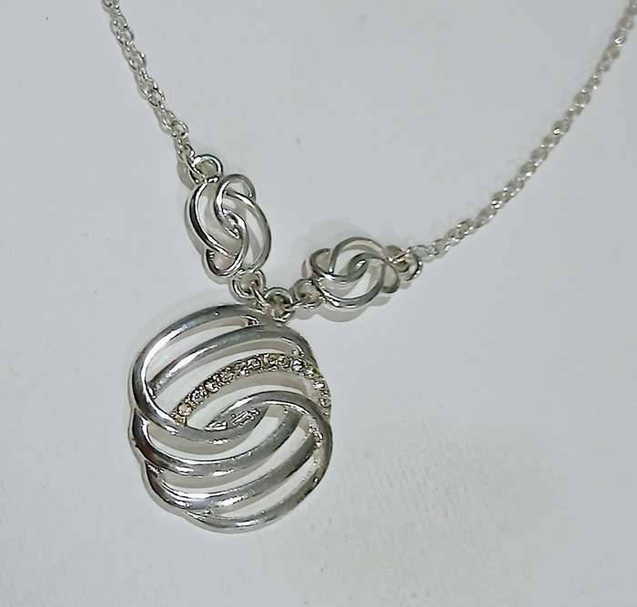 Vintage Signed AVON Art Nouveau Style Silvertone & Crystal Pendant Necklace