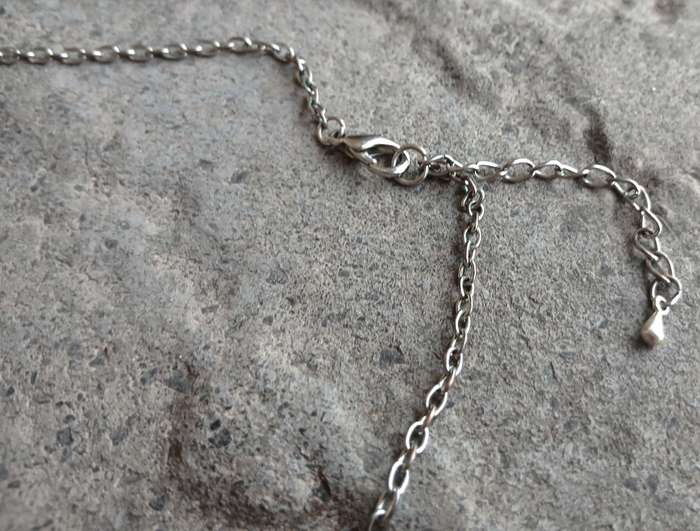 Striking Vintage Silver-Tone Fringe Bib Necklace  Industrial Chic Meets Brutalist Elegance