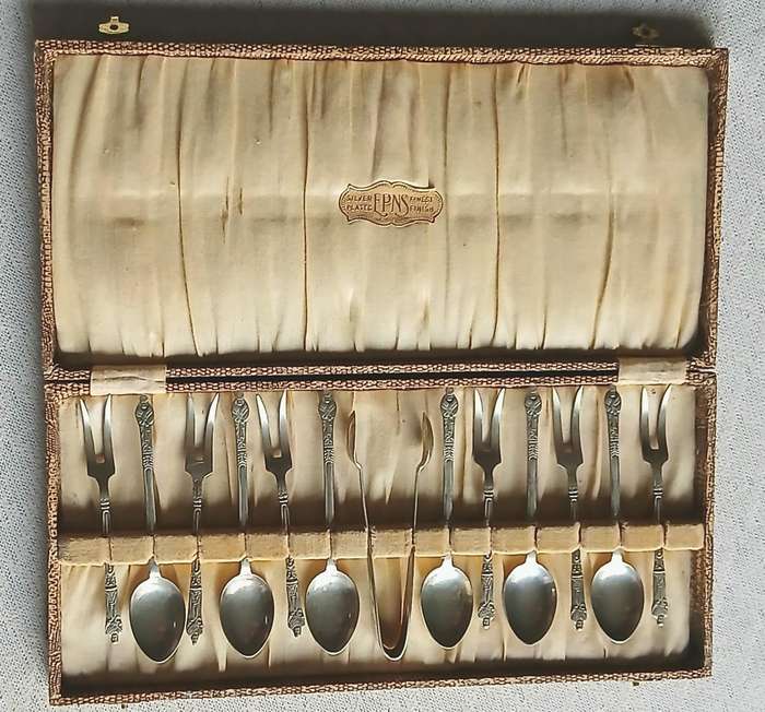 Collectible Vintage EPNS Apostle 13-Piece Cutlery Set in Original Case - Made in England