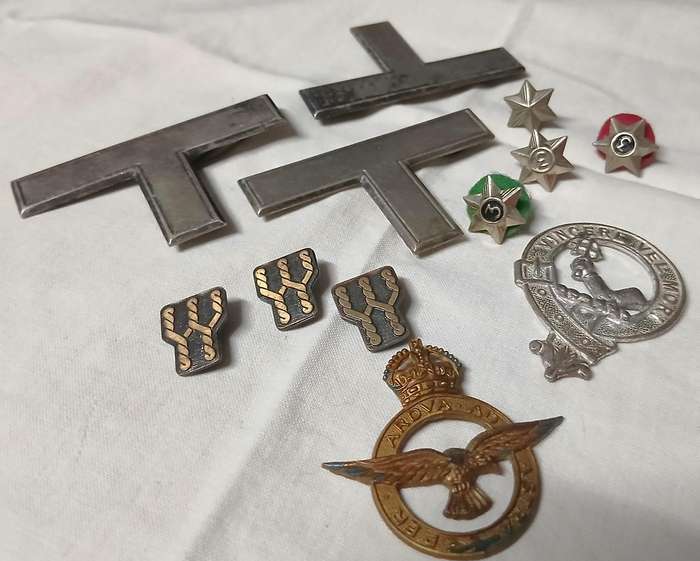 Job Lot of British Militaria & Insignia | Toye & Co London Bars, RAF Badge, Pins & Emblems