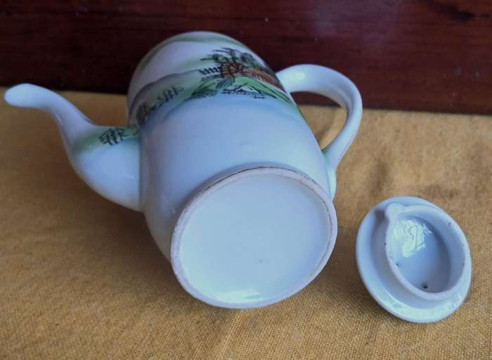 Exquisite Vintage Japanese Kutani Tea Set with Lithophane Geisha