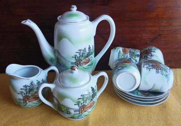Exquisite Vintage Japanese Kutani Tea Set with Lithophane Geisha