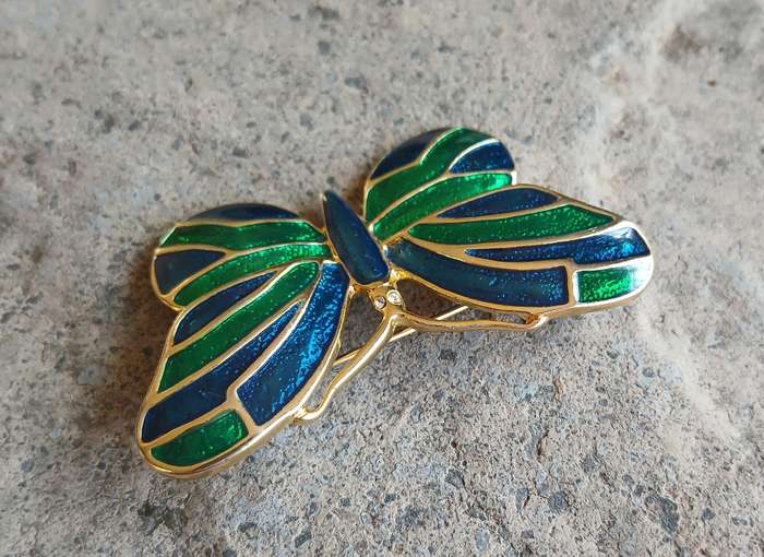 Elegant Vintage Gold-Tone Butterfly Brooch with Blue & Green Enamel