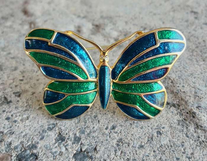 Elegant Vintage Gold-Tone Butterfly Brooch with Blue & Green Enamel
