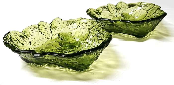 Vintage Indiana Loganberry Glass Bowls | Avocado Green Pressed Glass | Triangular Mid-Century Fruit