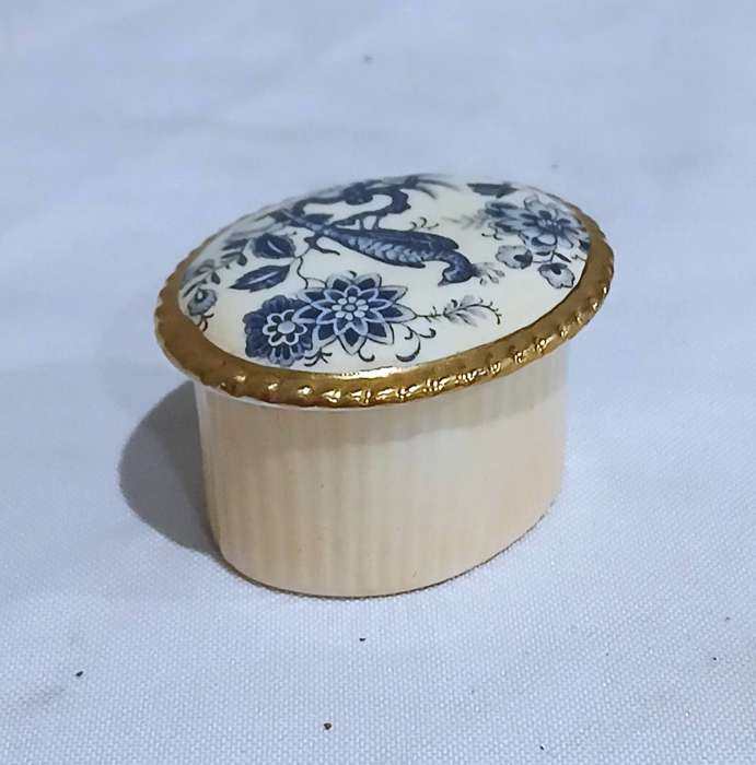 Aynsley Fine Bone China Trinket Box | Chinoiserie Peacock / Phoenix Motif with Gilded Mount