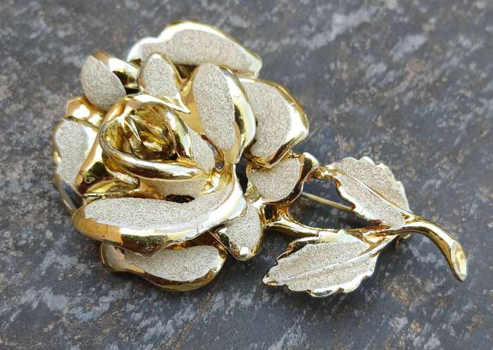 Vintage Gold-Tone Rose Brooch | Signed Hollywood Costume Jewellery