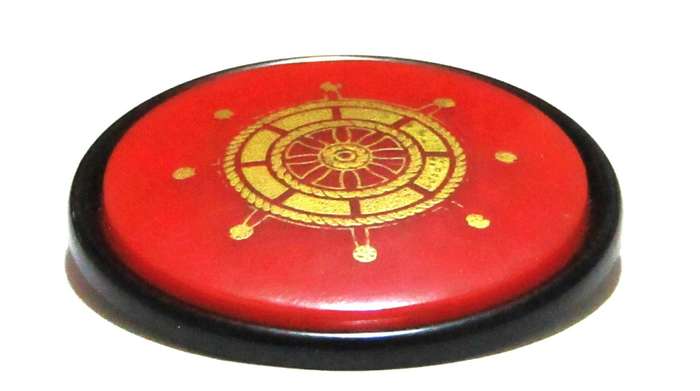 Vintage Nautical Ship's Wheel Pin / Brooch - Early Plastic (Possibly Bakelite) with Gold Detail
