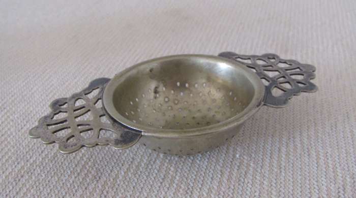 Vintage Art Nouveau Style Silver Plated Tea Strainer with Stand - EPNS, Made in England