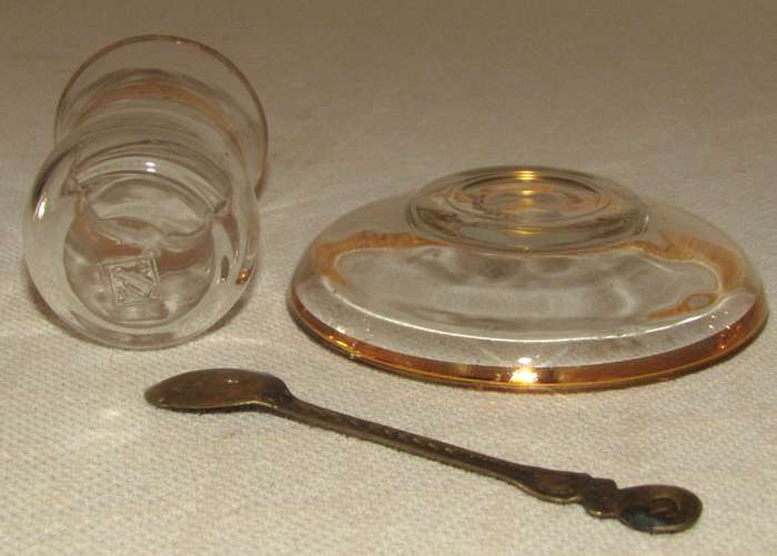 Pair of Vintage Pasabahce Istanbul Turkey Gold Trimmed Tea Cups with Saucers and Gilt Spoons