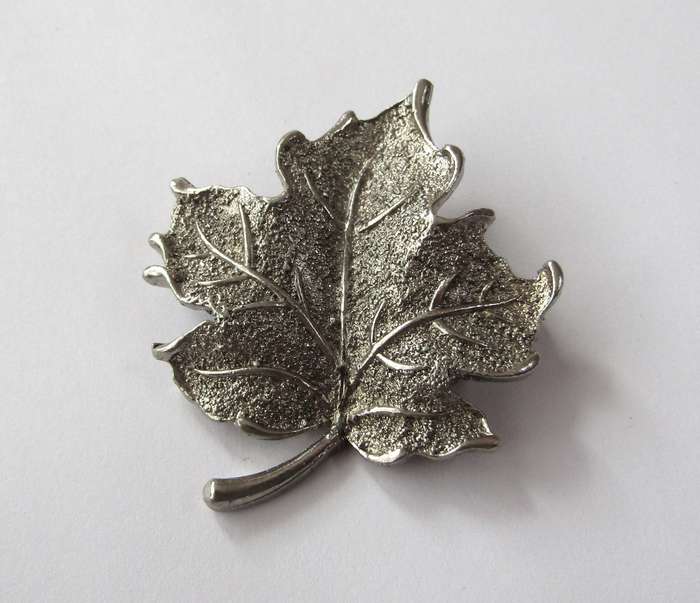 Vintage Silver Tone Maple Leaf Brooch Pin by Hollywood