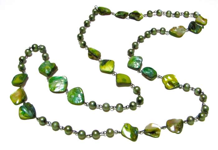 Retro 1980s Extra Long Green Dyed Mother of Pearl Beaded Necklace