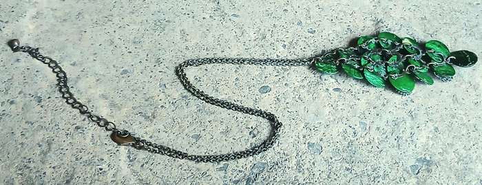 Avon Serbia Vanessa Necklace | Rare 1970s Collectible | Green Glass, Faux Shell & Brass