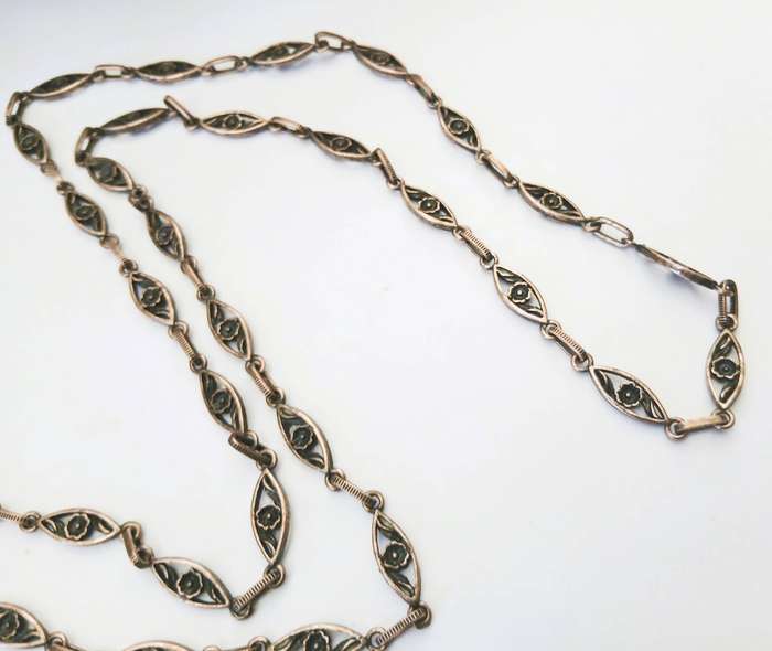 Victorian Revival Copper-Tone Filigree Link Chain Necklace | Forget-Me-Not Motif
