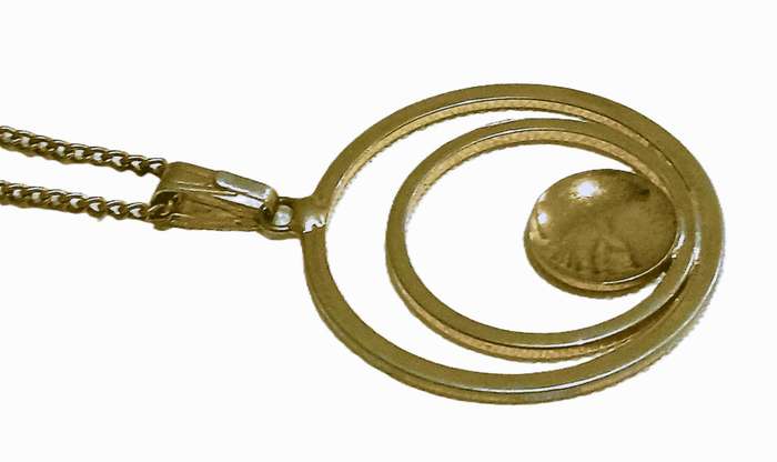 Vintage 1970s Gold-Tone Necklace | Geometric Pendant Design