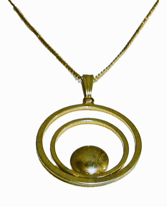 Vintage 1970s Gold-Tone Necklace | Geometric Pendant Design