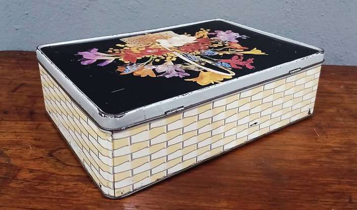Vintage Biscuit Tin | Bakers Choice Assorted with Floral Basket Design