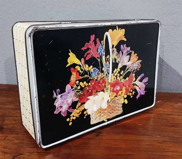Vintage Biscuit Tin | Bakers Choice Assorted with Floral Basket Design