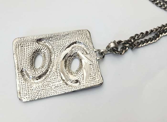 Vintage Boho Silver-tone Enamel Pendant Necklace | Retro Purple Statement Piece