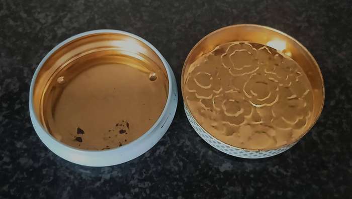 Vintage Embossed Floral Tin | Made in Great Britain | Vanity or Sweet Tin