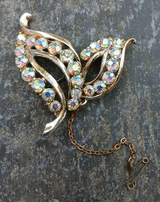 Vintage Gold Tone Aurora Borealis Brooch | Mid-Century Leaf Design with Safety Chain