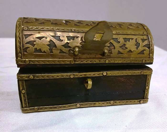 Vintage Indian Brass & Wood Treasure Chest Box | Ornate Trinket Holder