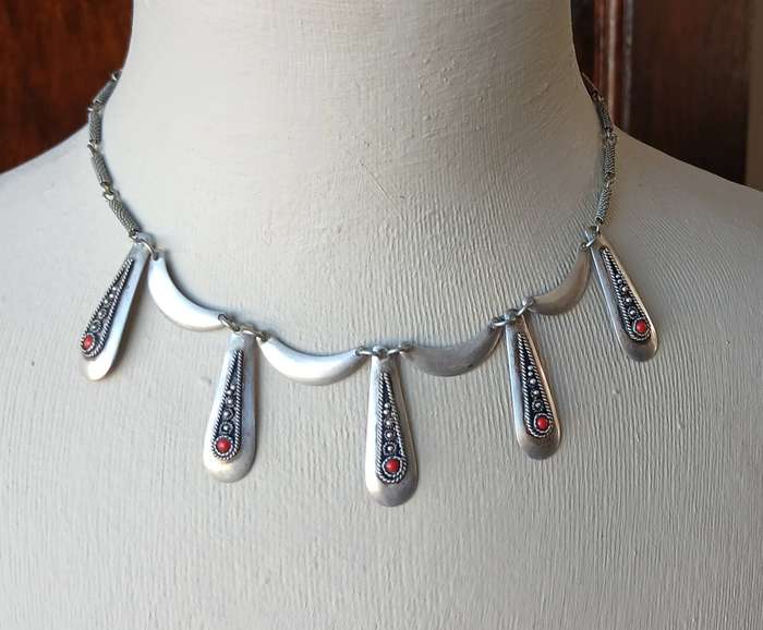 Vintage Israeli Sterling Silver Necklace | Carnelian Bib Design