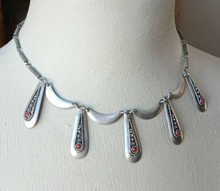 Vintage Israeli Sterling Silver Necklace | Carnelian Bib Design