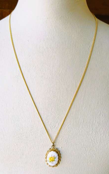 Vintage Limoges Porcelain Pendant Necklace | Yellow Rose in Gold Tone Frame