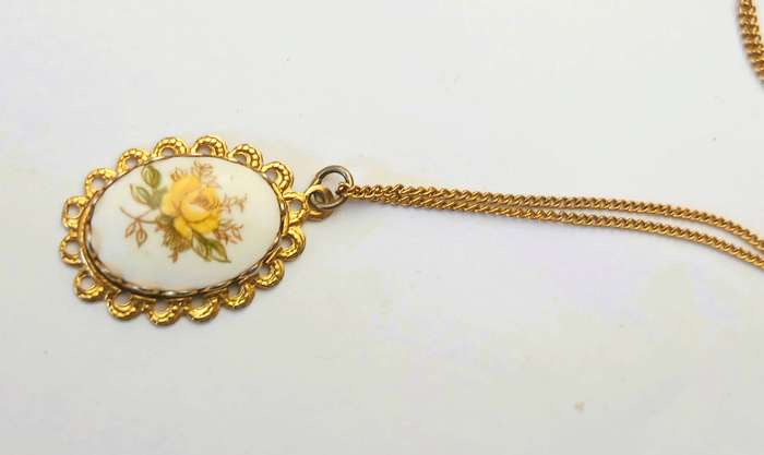 Vintage Limoges Porcelain Pendant Necklace | Yellow Rose in Gold Tone Frame