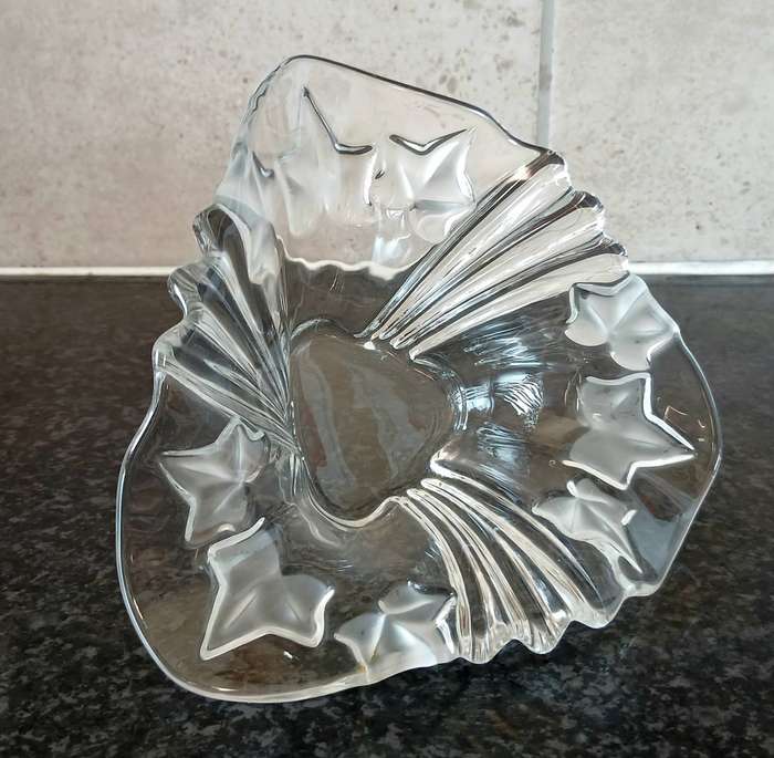 Vintage Mikasa Parisian Ivy Handkerchief Bowl | Sculptural Modern Elegance
