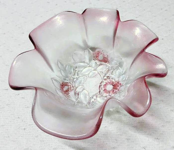 Vintage Mikasa Rosella Frosted Glass Bowl | Ruffled Edge with Floral Design