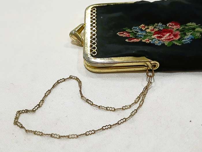 Vintage Petit Point Coin Purse | Floral Embroidery with Wrist Chain