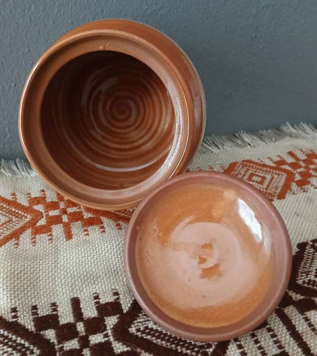 Vintage Rustic Terracotta Lidded Jar | Brown & Cream Speckle Glaze