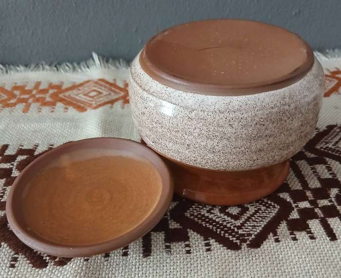 Vintage Rustic Terracotta Lidded Jar | Brown & Cream Speckle Glaze