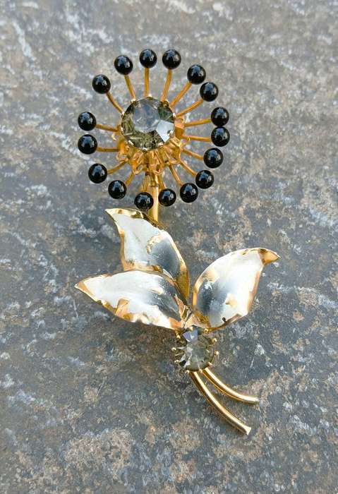 Vintage Sputnik Floral Brooch | Gold-Tone with Prong-Set Rhinestones