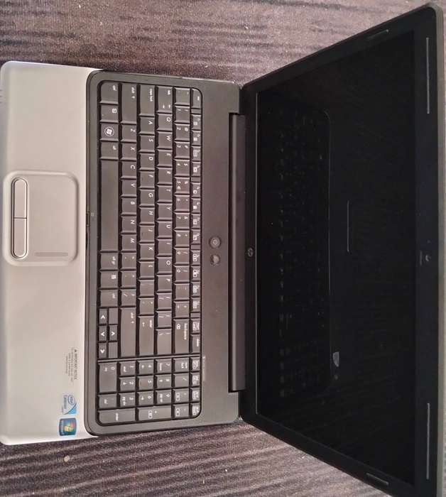 Laptop - HP G61 Notebook (very good condition)